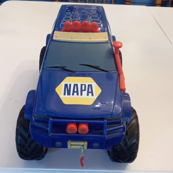 NAPA Mud Racer Monster Truck 4X4 First Gear Lights & Sound Work - Broken Winch - Picture 5 of 7